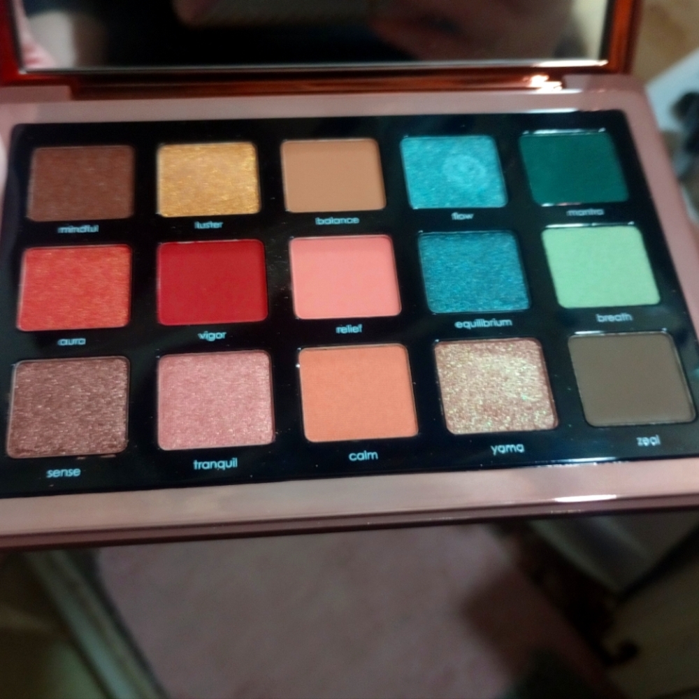 Eyeshadow palette